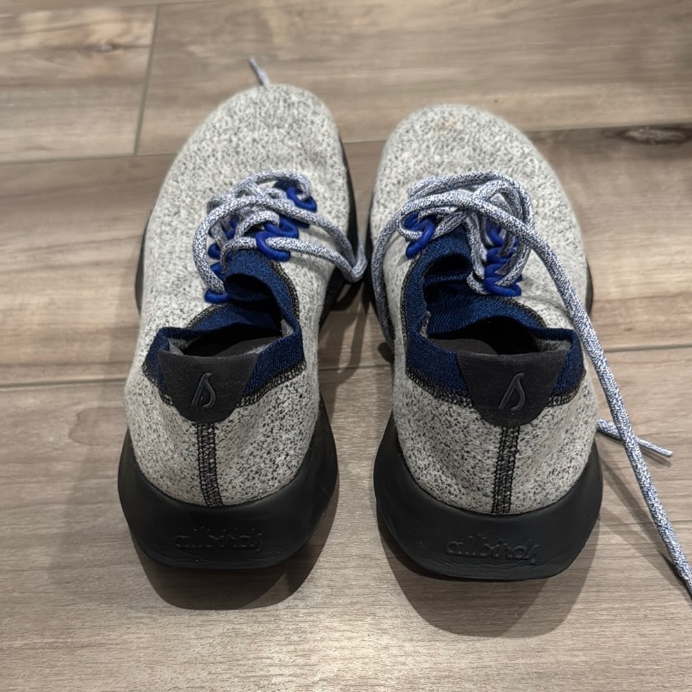 Allbirds women’s Gray and Blue Shoes. 9.5 - Picture 3 of 5